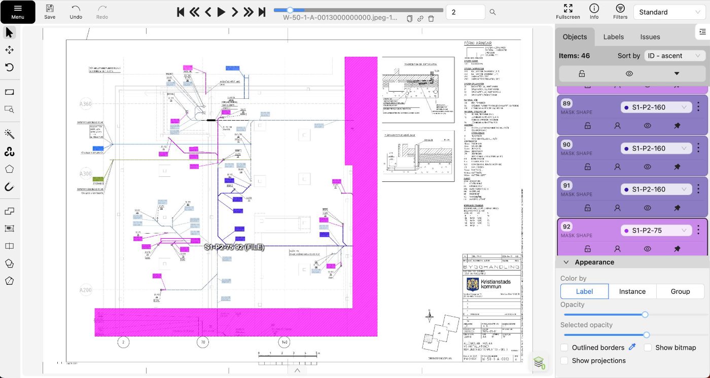Room boundary following the internal wall face — annotated